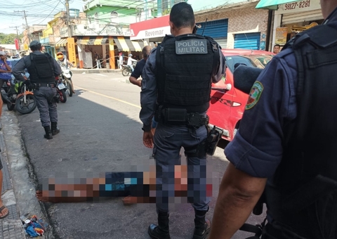 Suspeito de estuprar criança é espancado com capacetadas em Manaus