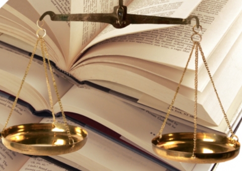 Justiça suspende edital da UEA para contratação de cargos de processo já realizado