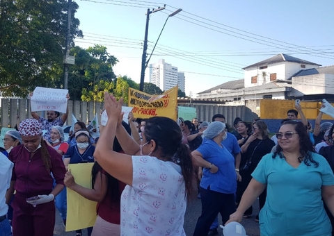 Enfermeiros de hospitais de Manaus paralisam atividades em protesto; vídeos