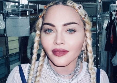 Madonna é encontrada inconsciente e internada às pressas na UTI 