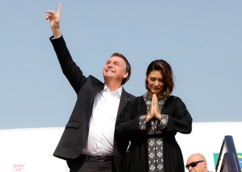 ‘Estou às ordens, meu capitão’, diz Michelle após condenação de Bolsonaro