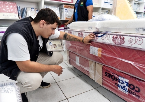 Fiscalização analisa irregularidades em colchões fabricados e vendidos em Manaus
