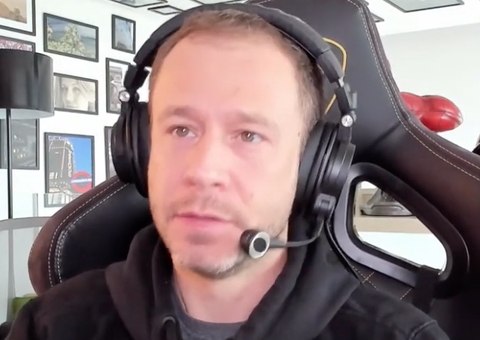 Tiago Leifert é detonado por insinuar sobre palmeirense morta: 'estava na rua para bater nas pessoas'