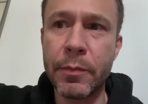 Em vídeo, Tiago Leifert se desculpa por informação errada sobre morte de palmeirense 