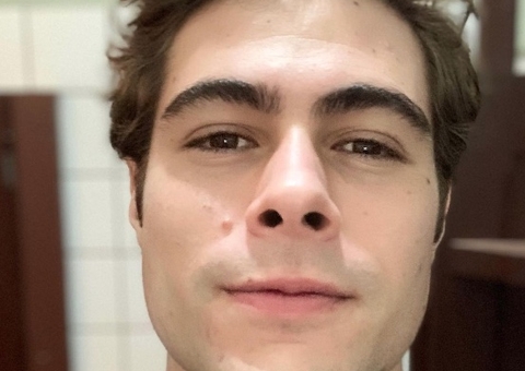 Ator Rafael Vitti sofre acidente ao surfar: 'mar estava grande'