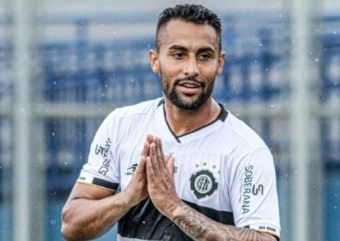 Ex-Manauara e Rio Negro, atacante Matheus Sacramento fecha com o Nacional