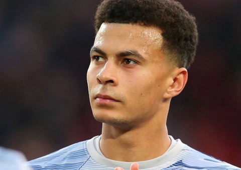 Familiar desmente Dele Alli sobre abuso na infância e envolvimento com tráfico