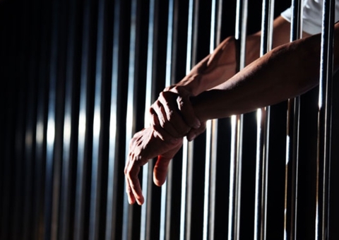 Policial militar tenta matar ex-mulher a tiros e vai preso no Rio