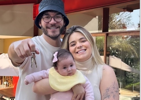 Vih Tube e Eliezer mostram tour pela casa nova avaliada em R$ 8 milhões