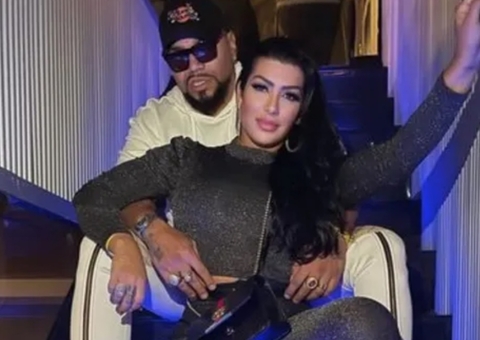 Com foto nua na cama, Moranguinho cita recorde de sexo com Naldo e choca seguidores