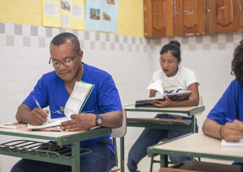 Sesc oferta 100 vagas gratuitas na EJA em Manaus