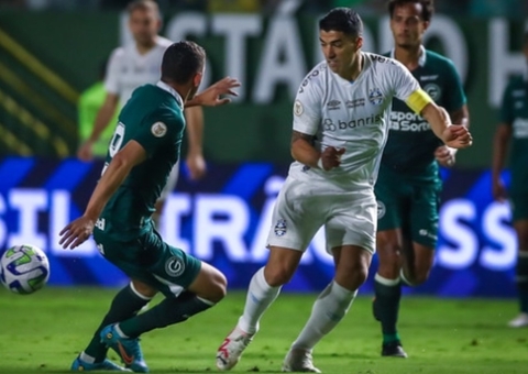 Grêmio faz no fim e empata com Goiás, mas deixa vice-liderança