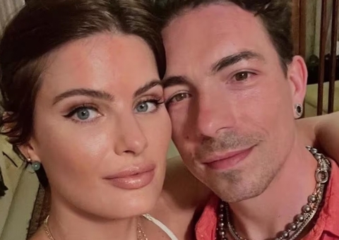 Isabeli Fontana é acusada de desmerecer integrantes do NX Zero