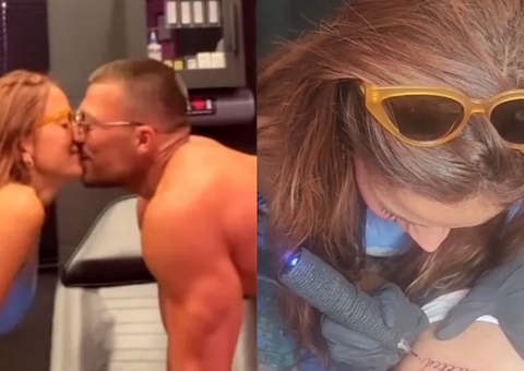 Na Grécia, Anitta e o namorado Simone Susinna fazem tatuagem um no outro