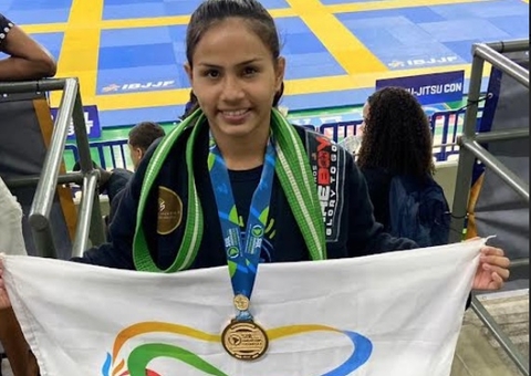 Atleta do ‘Manaus Olímpica’ é campeã sul-americana de Jiu-Jítsu