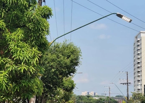 Ageman aciona Manausluz para trocar 126 luminárias em três zonas da cidade