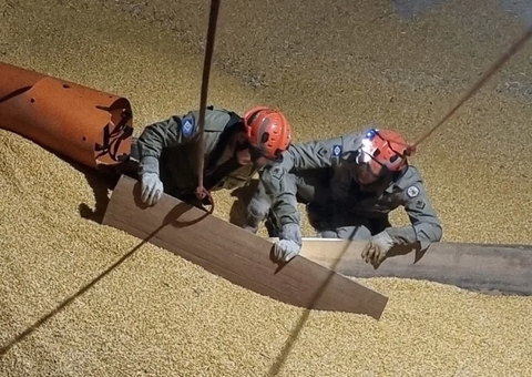 Trabalhador morre soterrado em armazém de grãos