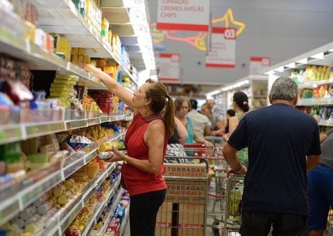 Comércios no Amazonas devem expor o preço dos produtos por unidade de medida