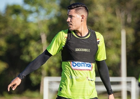 De volta, Lucas Mota mira duelos decisivos para permanência do Manaus na C