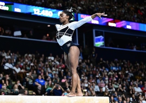 Simone Biles evita falar sobre ida às Olimpíadas