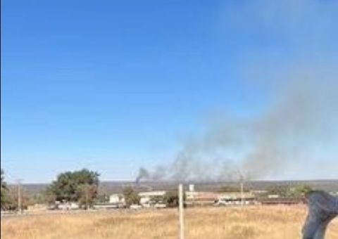 Helicóptero da Marinha cai em área militar em Goiás