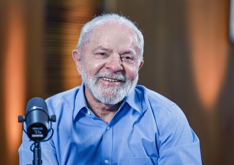 Governo Lula prevê salário mínimo de R$ 1.421 em 2024