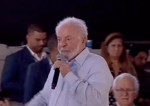 'Tentaram corromper a Polícia Rodoviária Federal para não deixar pobre votar', diz Lula