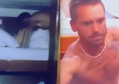 Nu, participante de reality deita em cama de colega bêbada e é retirado à força por produção