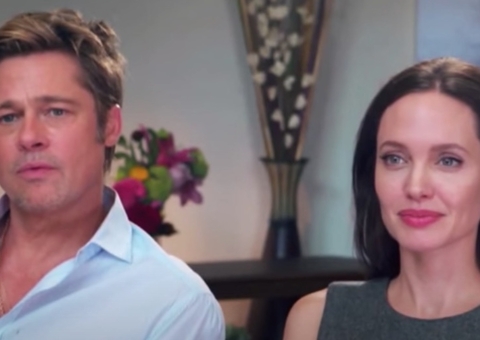Angelina Jolie e Brad Pitt assinam divórcio após 7 anos 