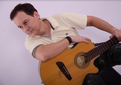 Cantor Carlos Batata fará show gratuito neste sábado em Manaus