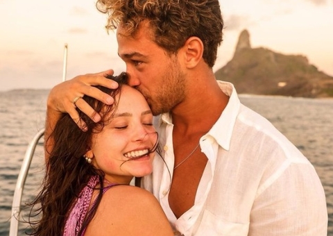 Noivo de Larissa Manoela posta mensagem de apoio e pede respeito à atriz