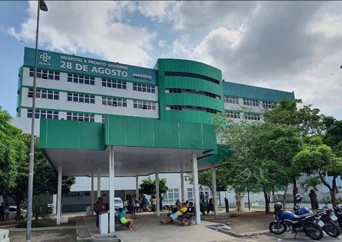 Governo mantém serviços essenciais, mas adia atendimentos por conta de apagão em Manaus