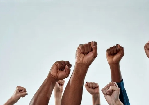 Justiça condena homem por racismo após chamar mulher de ‘preta imund*’ no Amazonas