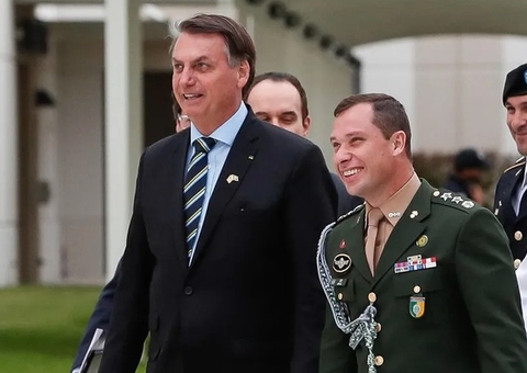 Advogado de Bolsonaro diz que nada muda com 'confissão' de Mauro Cid