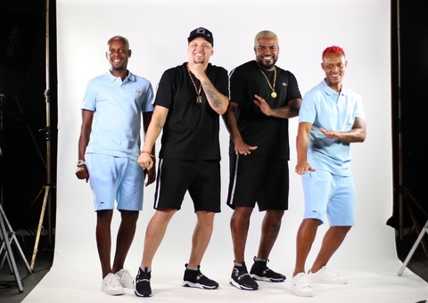 Os Hawaianos agitam ‘Baile das Med’ em Manaus