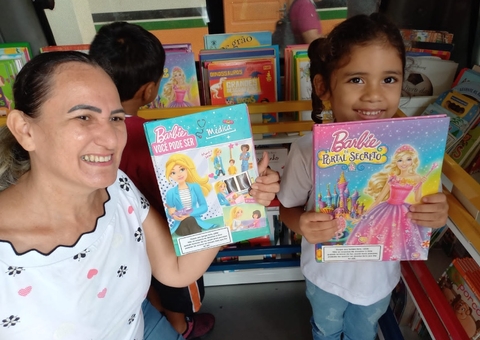 ‘Mania de Ler’ apresenta lendas amazônicas para crianças no Largo de São Sebastião