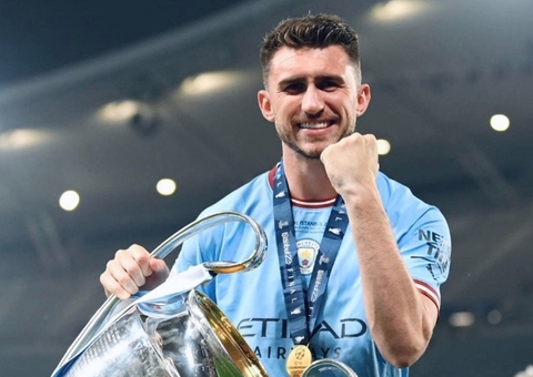  Zagueiro do Manchester City, Laporte acerta com Al-Nassr