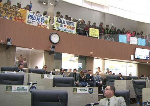 Motoboys cobram aprovação de PL que autoriza entrega dentro de condomínios em Manaus