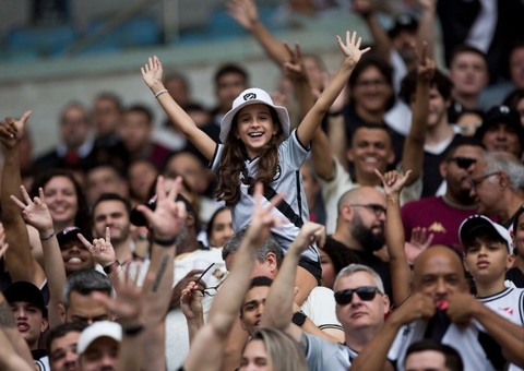 Vasco melhora em campo e luta para ter 'reforço' da torcida em casa