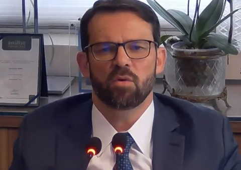 Após uma semana, Daniel Bialski deixa a defesa de Michelle Bolsonaro no caso das joias