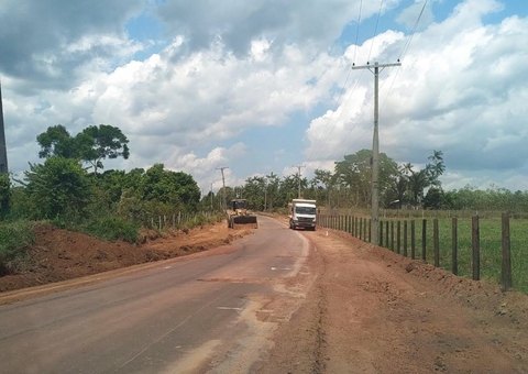 Obra de reconstrução da estrada do Engenho é iniciada em Itacoatiara