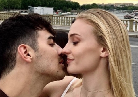 Sophie Turner e Joe Jonas confirmam fim do casamento