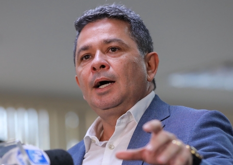 Tadeu de Souza negocia saída do partido do prefeito David Almeida