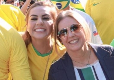 Mãe da deputada Débora Menezes é exonerada de cargo na Aleam