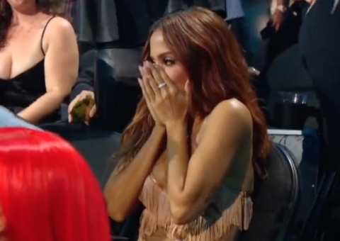 VMA 2023: Anitta vence 'Melhor Clipe Latino' e Taylor Swift aplaude de pé; assista ao momento