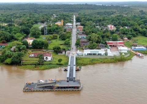 Deputada solicita escola de tempo integral em vila de Parintins