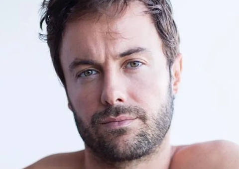 Kayky Brito respira sem ajuda de aparelhos e está sem sedação