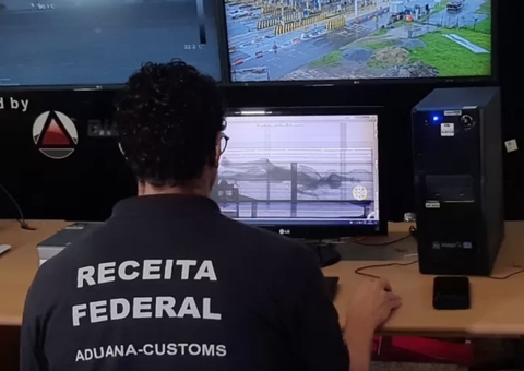 Scanner detecta corpo em decomposição dentro de contêiner em porto