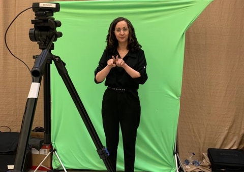 UEA anuncia inscrições para curso de Libras com 200 vagas em Manaus