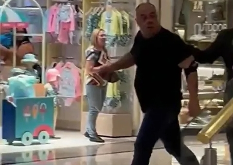 Quem é Marcos Braz, dirigente do Flamengo que teria mordido torcedor